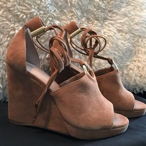 Size 8 Calvin Klein Platform Gladiators